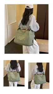 Grande borsa da viaggio in tela per donne, borsa sportiva leggera per palestra e weekend.