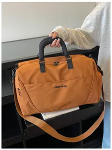 Large capacity travel duffel bag, portable crossbody gym bag with wet dry separation.