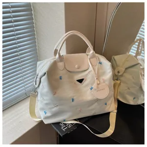 Large capacity travel duffel bag for women, Korean style casual shoulder bag, gym and fitness handbag.