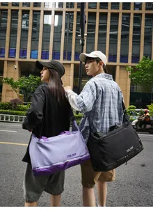 Grande borsa da palestra, borsone da viaggio sportivo e alla moda per uomo e donna.