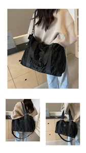 Große schwarze Reisetasche Sporttasche für Fitness, Sport und Outdoor, leicht und stilvoll.