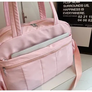 Rosa Reise-Damentasche mit wasserdichtem Design, Fitnessstudio-Sporttasche, große Kapazität.