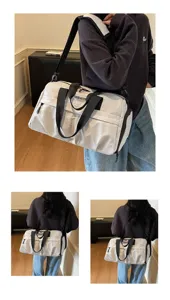 Vue de detail d'un grand sac de voyage de grande capacite avec motif a carreaux chic.