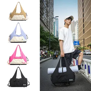 Große Yoga Sporttasche, multifunktionale Reise Reisetasche mit Riemen und mehreren Farboptionen.