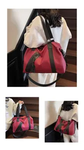 Grand sac de voyage sport avec separation humide et seche pour voyages et fitness.