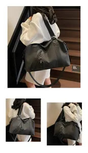 Grand sac de voyage de grande capacite pour le sport, la salle de gym et les voyages d'affaires.