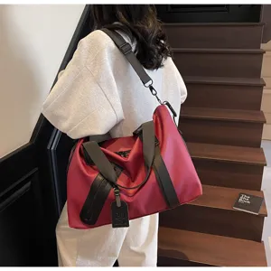 Grand sac de voyage pour homme, sac de sport imperméable et fourre-tout pour le weekend.