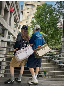 Gran bolsa de deporte fitness y viaje con separacion seco humedo para mujer. Top.