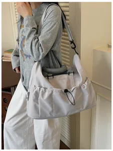 Gran bolsa de viaje y fitness casual de gran capacidad con detalles fantásticos.
