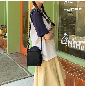 Mini zwarte crossbody tas lichte nylon schoudertas casual schattige reistas dagelijks gebruik