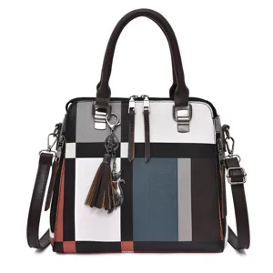 Farbblock Patchwork Damen Umhängetasche Shopper Handtasche mit Quastenanhänger und Gurt.