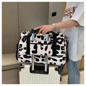 Bolso de viaje grande con cinta para maleta, bolsa de equipaje ligera para viajes de mujeres.