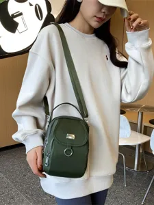 Sac bandoulière minimaliste en nylon style coréen pour femme, élégant sac vert olive.