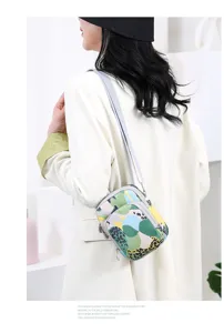 Mini sac bandoulière en nylon pour femme, sac d'épaule vertical décontracté à imprimé.