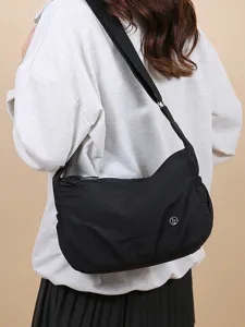 Sac à bandoulière décontracté en nylon pour femme, étanche, grande capacité pour le travail.