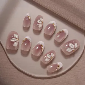 Middelgrote Korte Press On Nagels Nude Roze Verloop Vlinder Gesneden Nepnagels Strass Parel Acryl Nail Art Vals Nagels Set