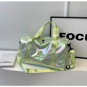 Borsa da viaggio sportiva olografica, grande borsa fitness con tasca bagnata per sport.