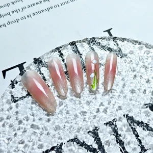 Uñas postizas hechas a mano con flor de tulipán 3D, degradado y brillo de ojo de gato.