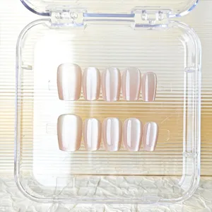 Nude pink pearlescent cat-eye press-on nail tips, gentle style trapezoid short artificial nails.
