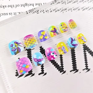 Uñas postizas lindas para niños, puntas de uñas de sirena de cuento, set de 12 piezas.