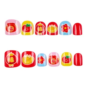 Bonito juego de uñas postizas para niños, uñas postizas de dibujos animados para fiestas diarias.