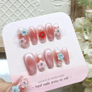 Uñas postizas cortas hechas a mano degradadas ojo de gato con flores de cristal 3D chic