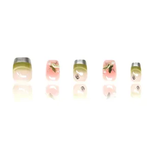 Uñas Postizas a Presión Hechas a Mano de Resina Verde Esmeralda Ojo de Gato Borde Plateado Mariposa para Mujer Manicura
