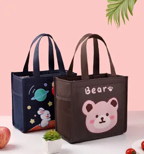 Insulated lunch bag waterproof cartoon tote bag for students and office workers