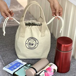 Waterproof drawstring lunch bag handbag, portable bento thermal pouch for daily commute use
