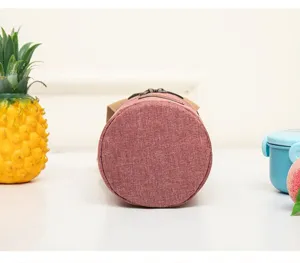 Waterproof cylindrical thermal cup bag, portable bento handbag for outdoor travel, pinkish gray.