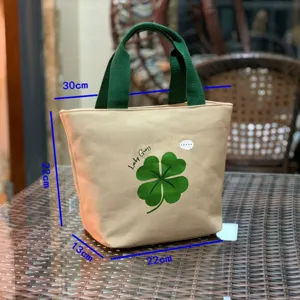 Japanese minimalist thickened canvas lunch bag, cute clover print bento handbag for daily use.
