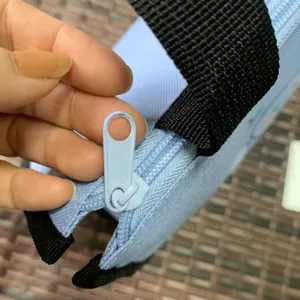 Blauer Lunchtasche Reißverschluss Detail wasserdichte Isoliertasche für Büro Arbeit