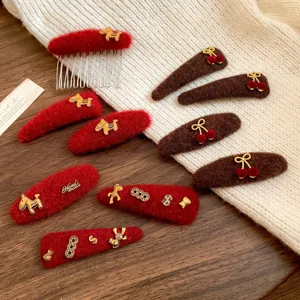 Vintage Plush Horse Hair Clip New Year Festive Red Gold Alloy Rhinestone BB Clip Fashion Hair Accessories For Women Handmade Headwear