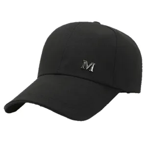 Gorra de béisbol de lona negra para hombre, ala extendida, sombrero de sol con logotipo M de metal.