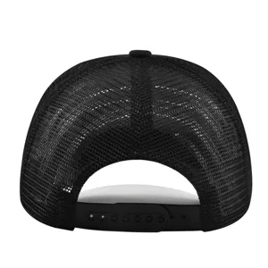 Berretto trucker in rete nera con chiusura regolabile, design traspirante per ogni giorno.