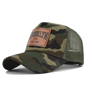 Camouflage mesh trucker hat with brown leather patch, breathable summer casual baseball cap.