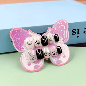 Vista detallada de uñas postizas cortas lindas, 10pcs brillo negro blanco perro gato nail art