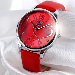 SKMEI Damen Armbanduhr Rotes Lederband Quarz Uhr mit Herz Zifferblatt und Zirkon.