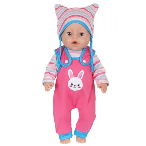 Set di vestiti per bambole da 43 cm carino con cappello a righe e tutina da coniglietto rosa.