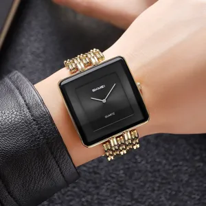 Minimalist square retro men quartz watch featuring large dial and metal strap for daily