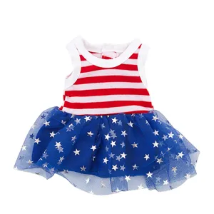 Abito per bambola in stile americano con righe rosso-bianche e tulle di stelle.