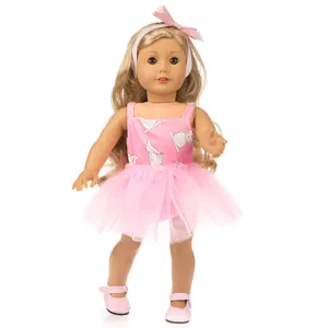 Detailansicht der 18 Zoll blonden Puppe im süssen rosa Tütü-Kleid mit Hasenmuster Design.