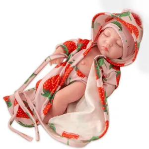 Süsses 25cm Reborn Puppen Erdbeer Druck Kapuzen Bademantel Outfit Spielzeug Kleidung