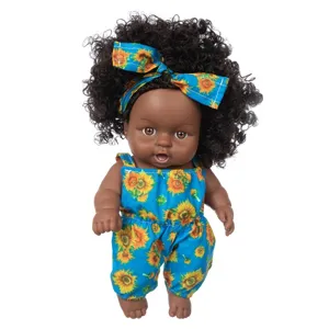 Süße 8-Zoll schwarze Babypuppe Spielzeug mit lockigem Haar, Sonnenblumen Strampler und Band.