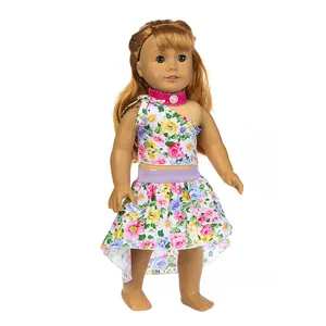 Detailansicht des 18-Zoll Puppenblumen-Outfits mit lebendigem Blumendruck und hübschem Choker.