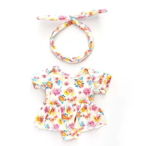 Detailansicht von 18 Zoll Puppenkleidung Set, Blumen Romper und passendem Stirnband.