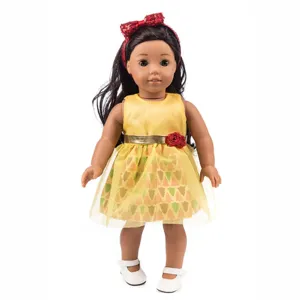18-Zoll Puppenkleidung Set mit gelbem Kleid und rotem Haarband für 18 Zoll Puppen.