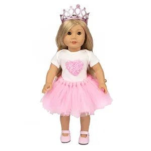 Detailansicht des 18-Zoll Puppen Prinzessinnenkleid-Sets mit pinker Krone, Tutu und Herz-Top.
