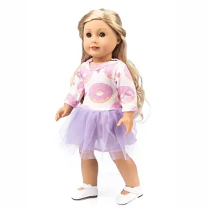 Detailansicht der 18 Zoll Puppenkleidung mit Donut-Top und lila Tüllrock für Mädchen.