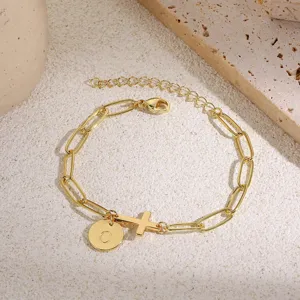 Bracciale da Donna Minimalista in Rame con Catena a Graffetta con Disco Rotondo con Lettera Iniziale e Ciondolo a Croce Gioielli Dorati